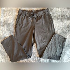 Lululemon - On the Fly Jogger